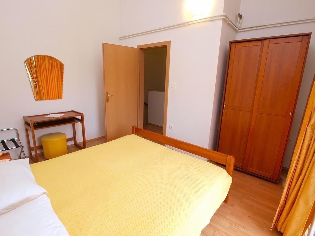 Apartment With 4 Bedrooms 446 Fažana Extérieur photo